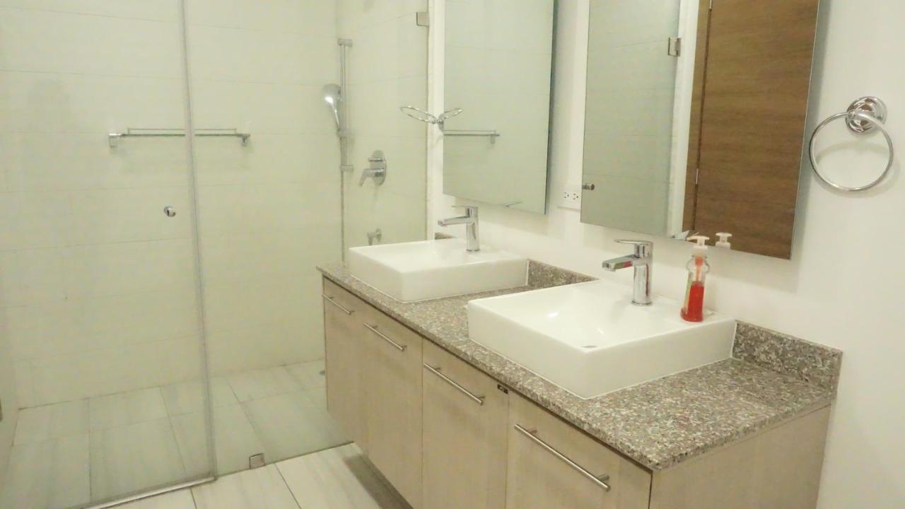 1410 Habitacion En Lujoso Departamento - Atelier Quito Exteriör bild