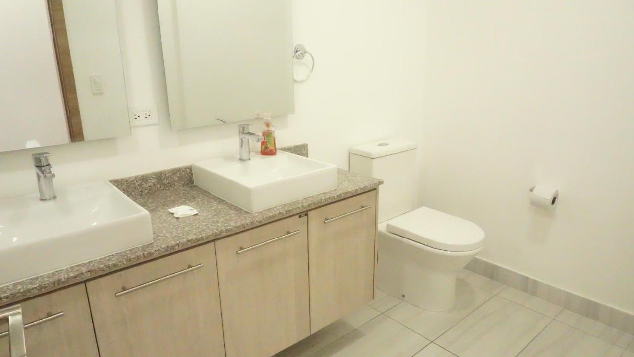 1410 Habitacion En Lujoso Departamento - Atelier Quito Exteriör bild
